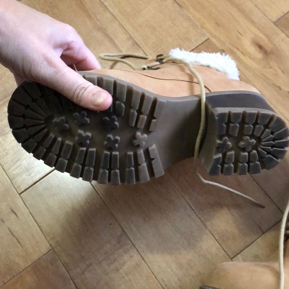 Boots - Picture 3 of 3